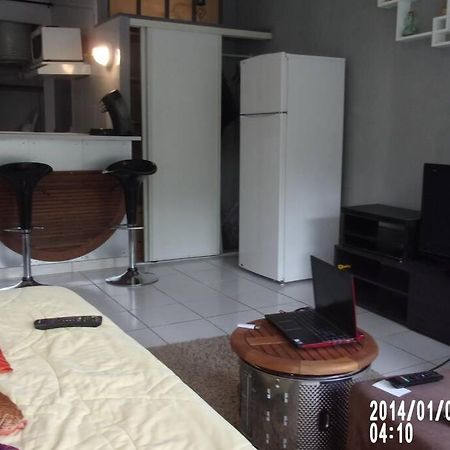 Studio Meuble Ensoleille Fibre Bouygues Ним Екстериор снимка