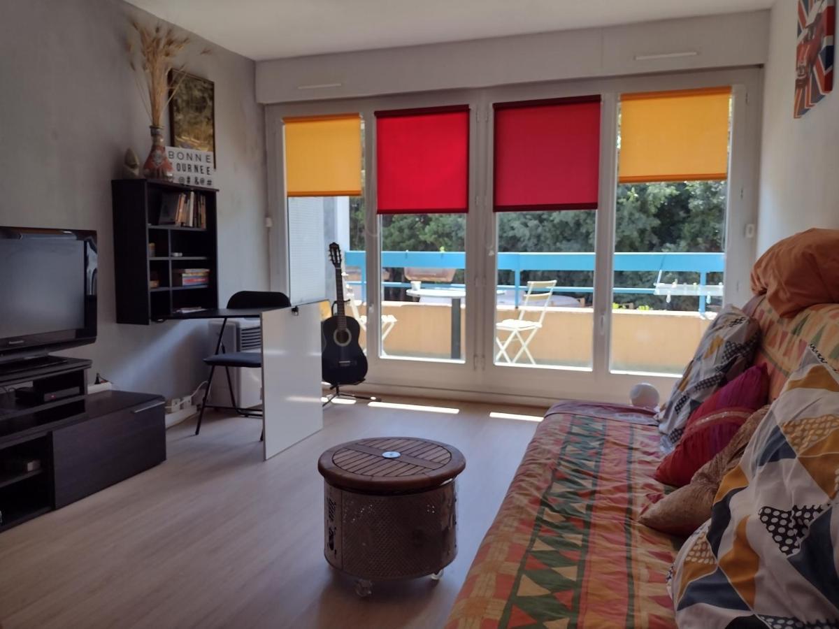Studio Meuble Ensoleille Fibre Bouygues Ним Екстериор снимка